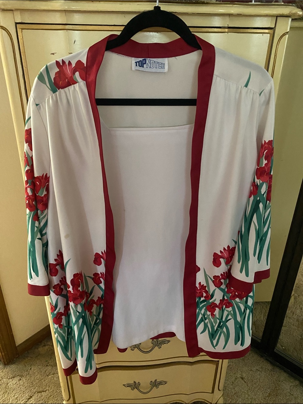 Top Notch - vintage 70s - Floral Kimono Cardigan with built in cami -
3X